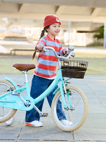 세발 자전거에서 네발 자전거까지 </br>미취학 어린이들을 위한 자전거