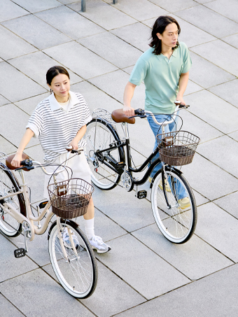 일상의 이동에서 주말의 레저 활동까지, </br>폭넓게 즐길 수 있는 라이프스타일 자전거